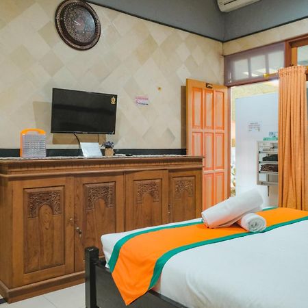 Homestay Simply Homy Jogja Dekat Gembira Loka Zoo Γιογκιακάρτα Εξωτερικό φωτογραφία