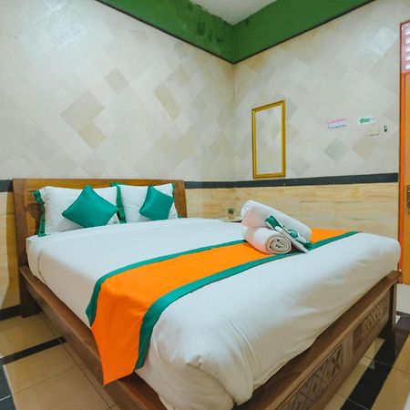 Homestay Simply Homy Jogja Dekat Gembira Loka Zoo Γιογκιακάρτα Εξωτερικό φωτογραφία